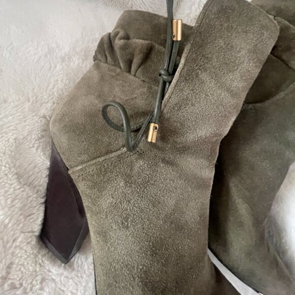 Tory Burch Lila Green Leather (Suede) Women's Bootie Size: 5.5 - Picture 8 of 16